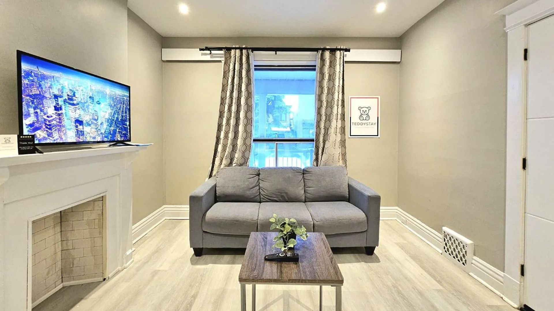 Apartment Central Downtown Toronto - Trinity Bellwood Park