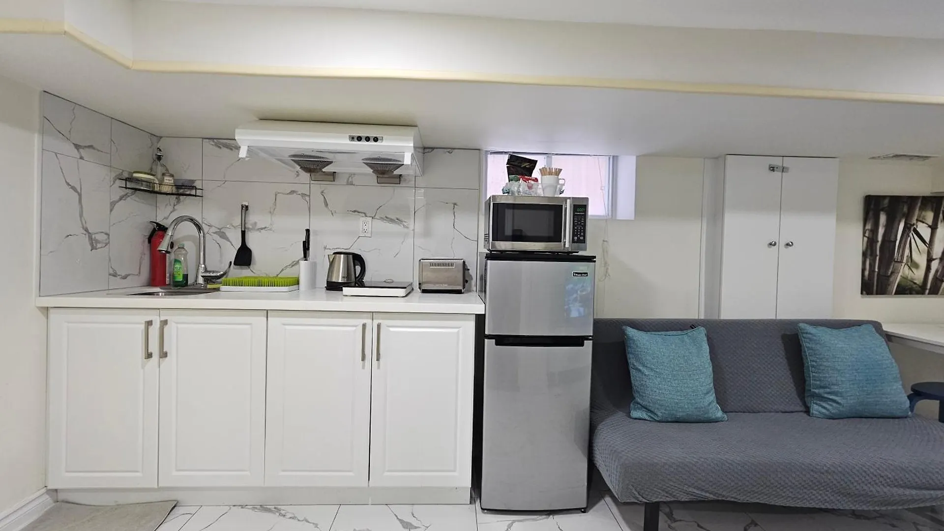 Central Downtown Toronto - Trinity Bellwood Park Apartment
