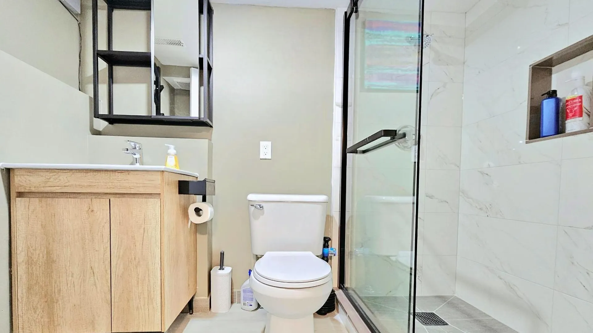Apartment Central Downtown Toronto - Trinity Bellwood Park