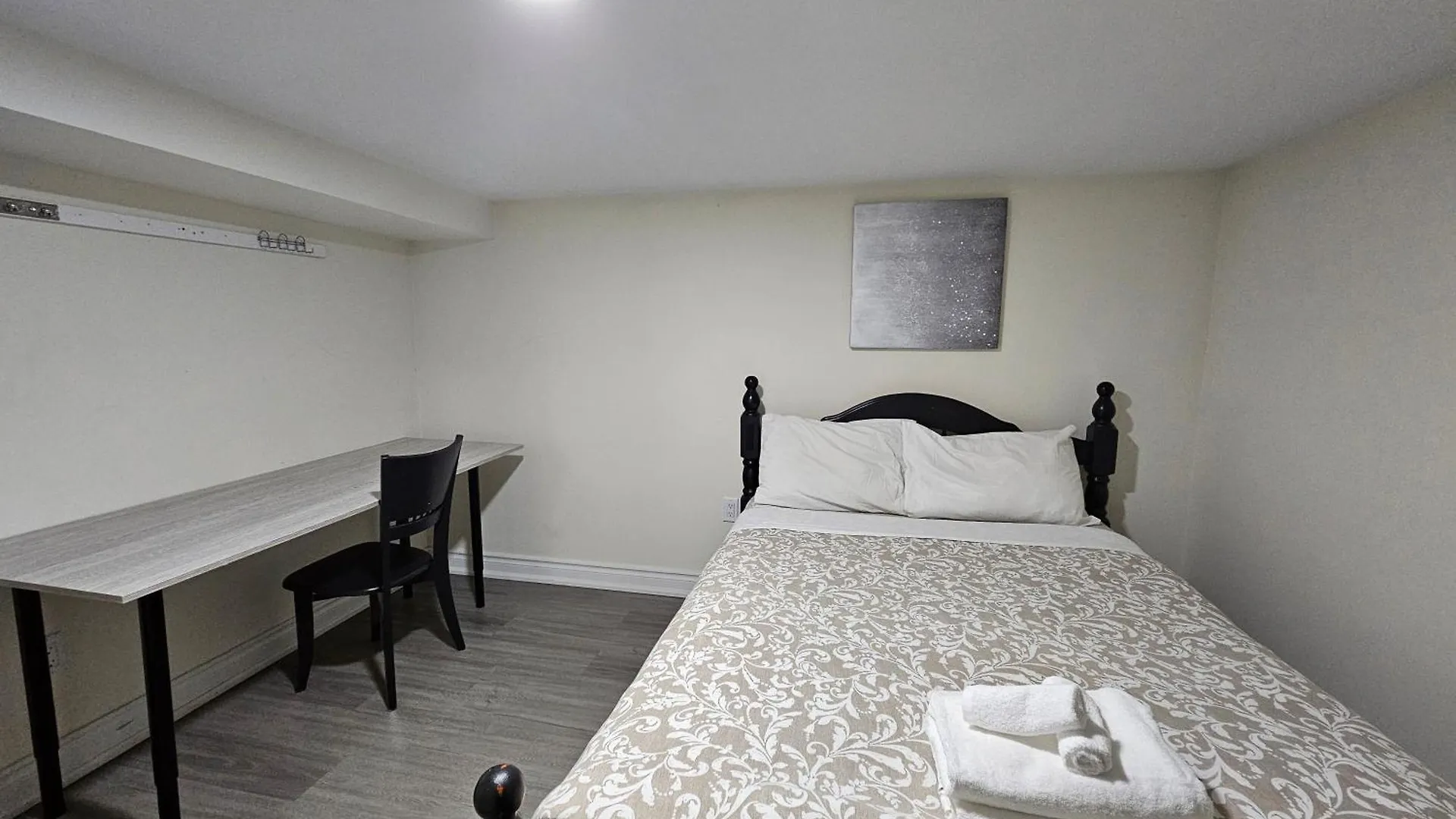 Apartment Central Downtown Toronto - Trinity Bellwood Park Canada