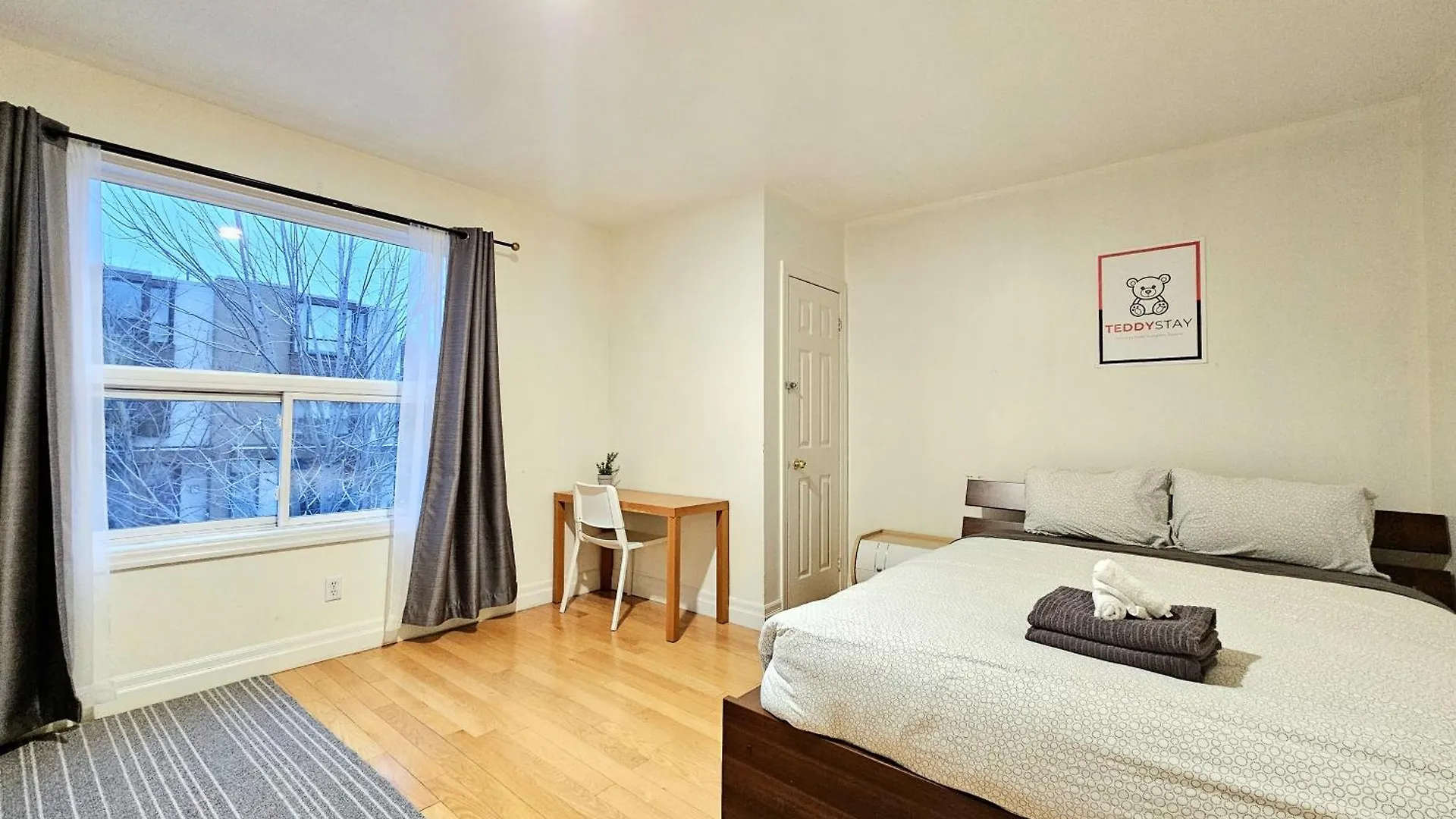 Apartment Central Downtown Toronto - Trinity Bellwood Park